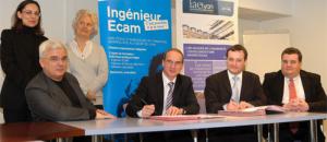 Signature d'une double convention de partenariat   entre l'IAE Lyon et l'ECAM Lyon