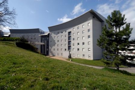 : de l'exterieur