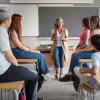 Comment se former à l'accompagnement en bien-être : parcours, compétences et solutions