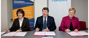 L'Institut français et l'École Supérieure d'Interprètes et de Traducteurs signent une convention de partenariat