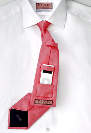 Une cravate pour iPod ? Voici la iPod Ready Commuter Tie