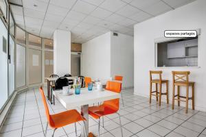  Type2 34 m² : STUDEA CHARPENNES 1