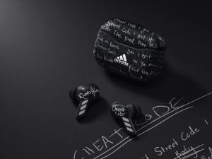  alt="Tendance Mode High Tech : Des écouteurs True Wireless cosignés ADIDAS et QUAVO"