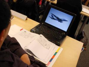  alt="Accord entre Airbus et Toulouse Business School"