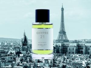  alt="CHYPRE 21 : un parfum qui est une ode au chic parisien"