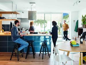  alt="Colonies, le pionnier français du coliving, ouvre les portes de sa 1ere résidence à Paris"