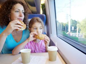  alt="Job étudiant ou saisonnier : Accompagnateur d'enfants dans les trains et TGV"