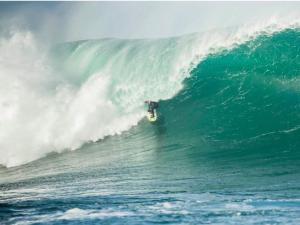  alt="Justine Dupont à l'assault de Mavericks"