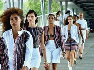  alt="Océane, étudiante en 2ème année à Moda Domani Institute, se mobilise dans la lutte contre le cancer du sein !"