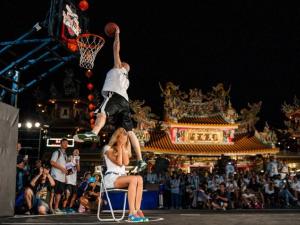  alt="Red Bull King of The Rock : Tournoi international de streetball "1 contre 1""