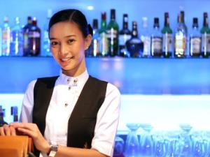  alt="Job étudiant dans la restauration & l'hôtellerie comme serveur, barman..."