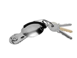  alt="SporKnife True Utility : Un gadget utilitaire qui simplifie les repas sur le pouce"