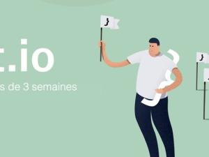  alt="proposant une bourse d'études de 10 000€ et 1 année de mentorat à 5 futures dirigeantes qui auront l'ambition de développer les services et technologies utilisés par tous demain"