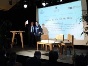  alt="« L'impact investing, la finance qui change le monde », la série de MOOCs de l'ESSEC primée par le FIR"