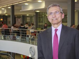  alt="Michel Baroni, nouveau doyen de l'ESSEC"