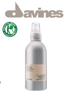  alt="Huile solaire SU de Davines"