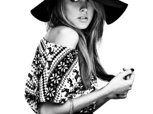  alt="Cold Shoulder top"