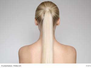  alt="Cheveux : une queue de cheval parfaite pour un look sophistiqué !"
