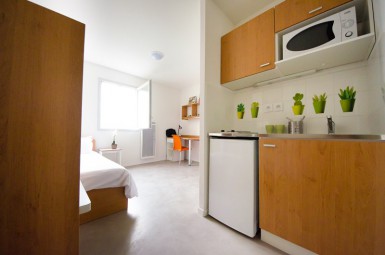 FLOOR 7