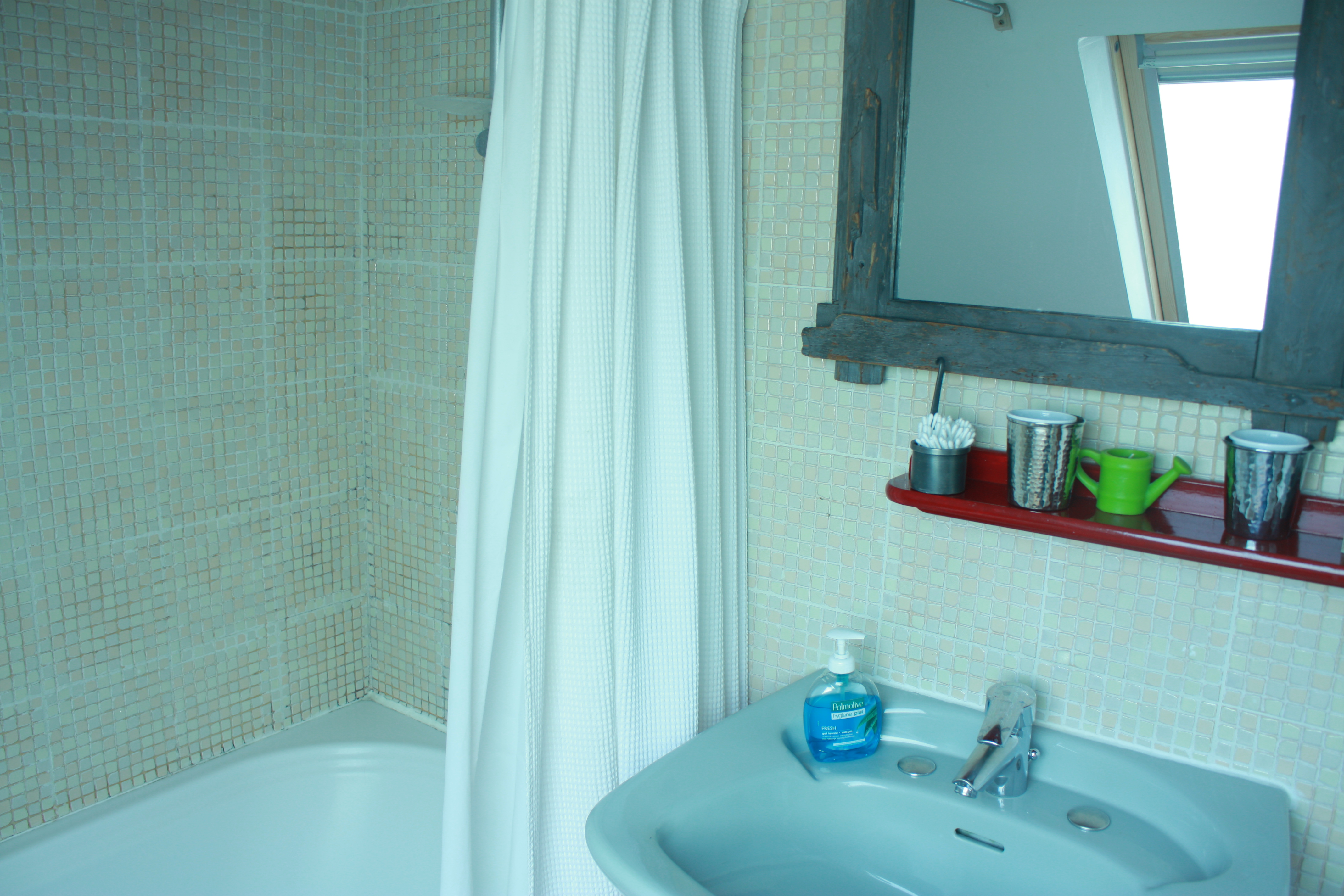 Salle de bain à partager CH et CH3